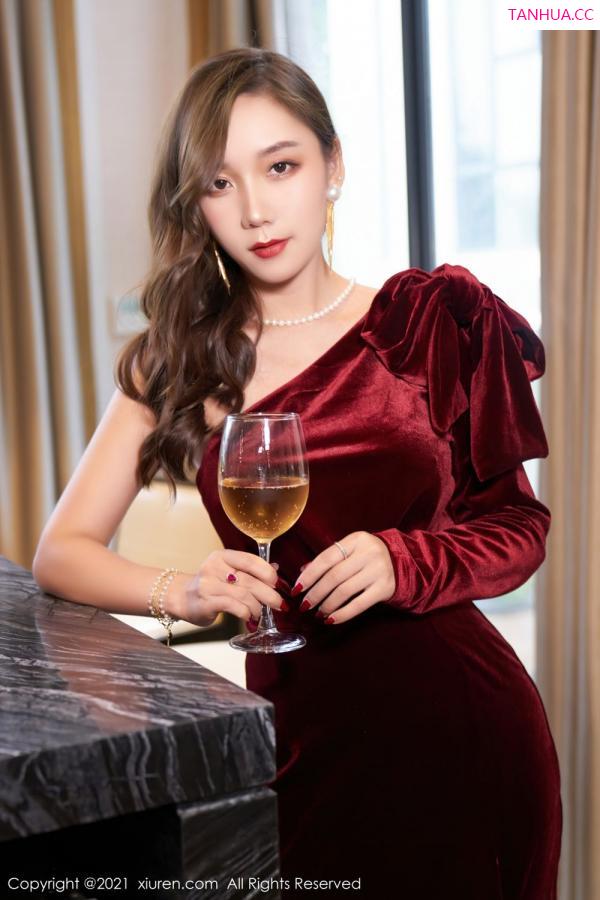小乔  御姐模特艾静香 猩红华丽的礼裙第12张图片